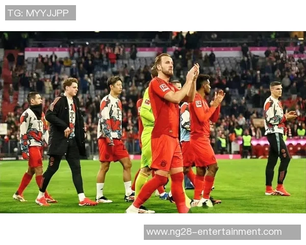 友谊赛精彩回顾AC米兰逆转拜仁4-0全场沸腾战术解析