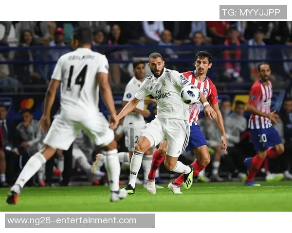 欧联杯激战皇马凭借绝杀战胜AC米兰全场沸腾