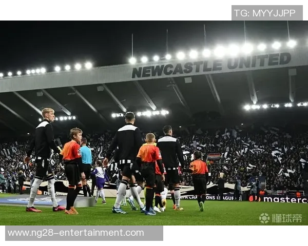 英超历史冷门巴萨逆转AC米兰引发全场震惊与欢呼