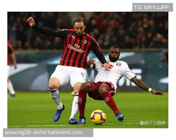 意甲精彩对决拜仁大胜AC米兰帽子戏法引发全场狂欢战术分析揭秘