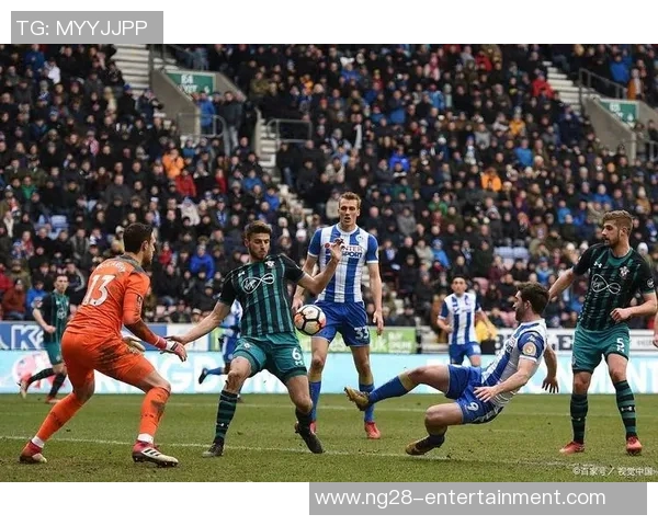 欧联杯激战:多特蒙德与那不勒斯战成平局全场沸腾的瞬间回顾