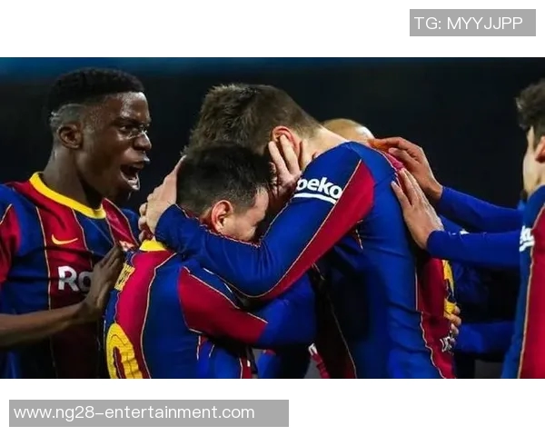 国王杯激战AC米兰逆转尤文图斯引发争议判罚全场沸腾